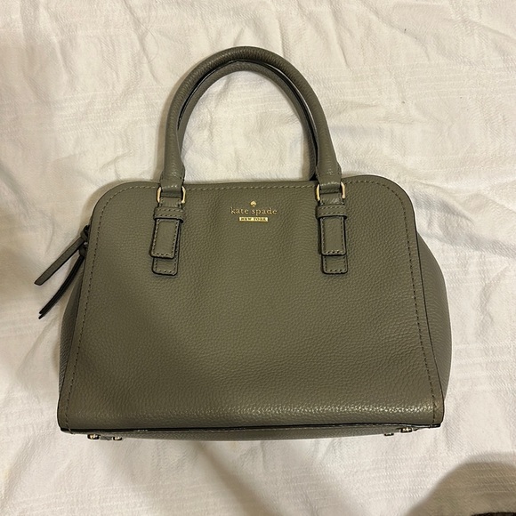 Kate Spade purse - Picture 1 of 7